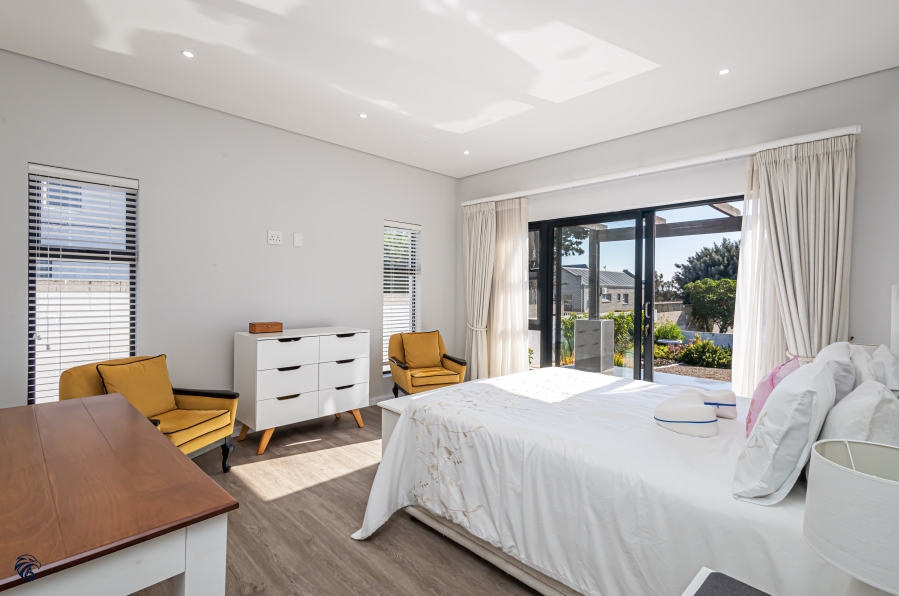 4 Bedroom Property for Sale in Myburgh Park Western Cape